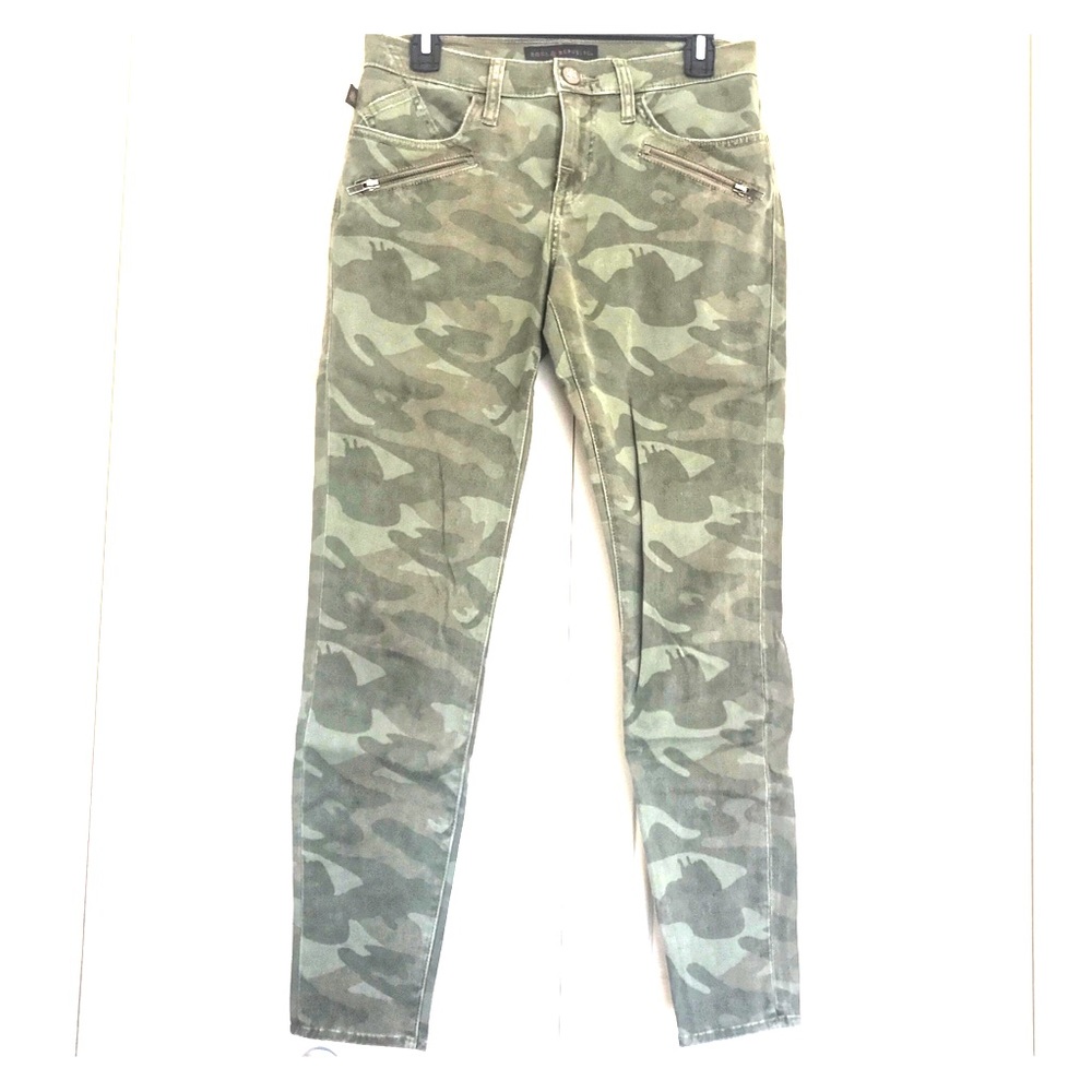 Rock & Republic Camo Ankle Pants Size 8